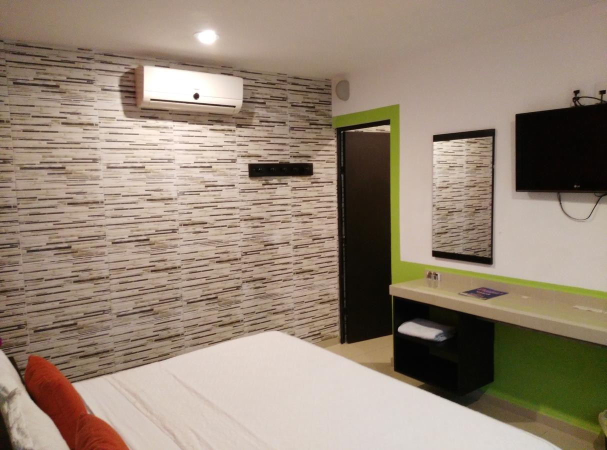 Hotel Catedral קמפצ'ה מראה חיצוני תמונה