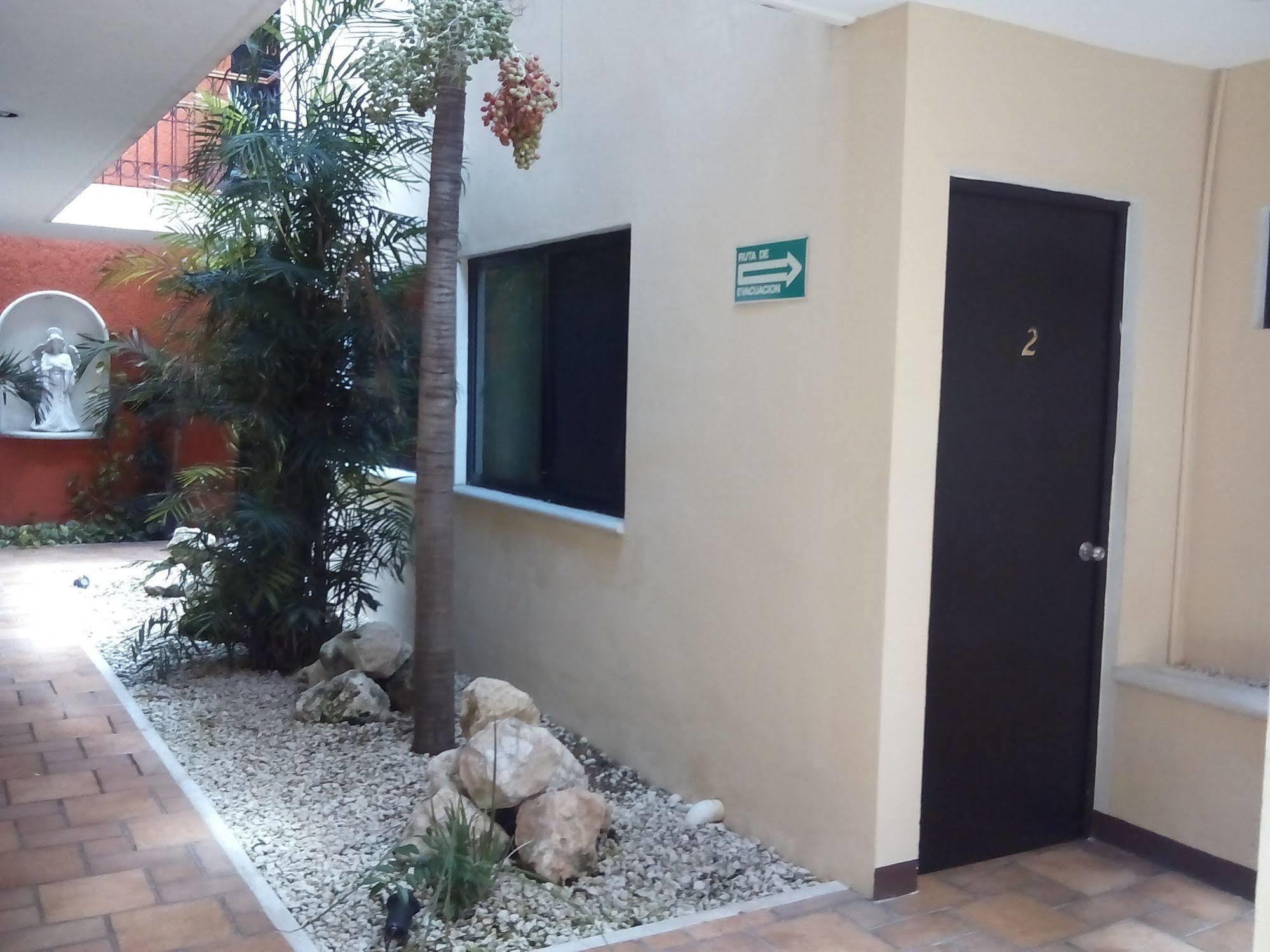 Hotel Catedral קמפצ'ה מראה חיצוני תמונה