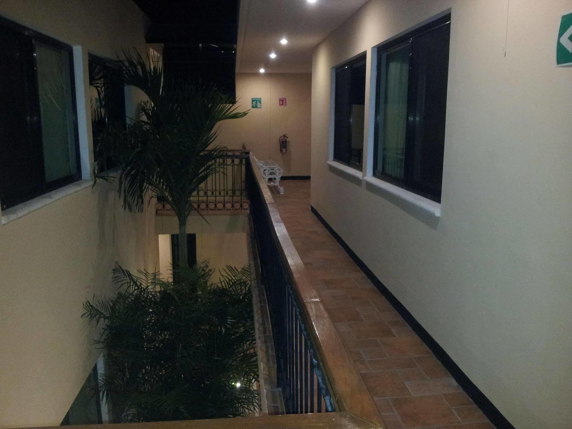 Hotel Catedral קמפצ'ה מראה חיצוני תמונה