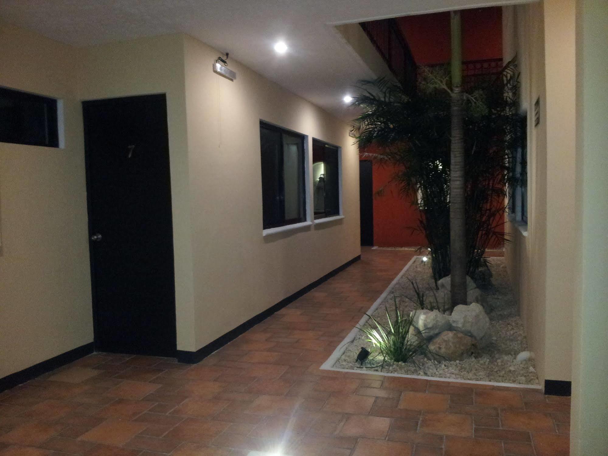Hotel Catedral קמפצ'ה מראה חיצוני תמונה