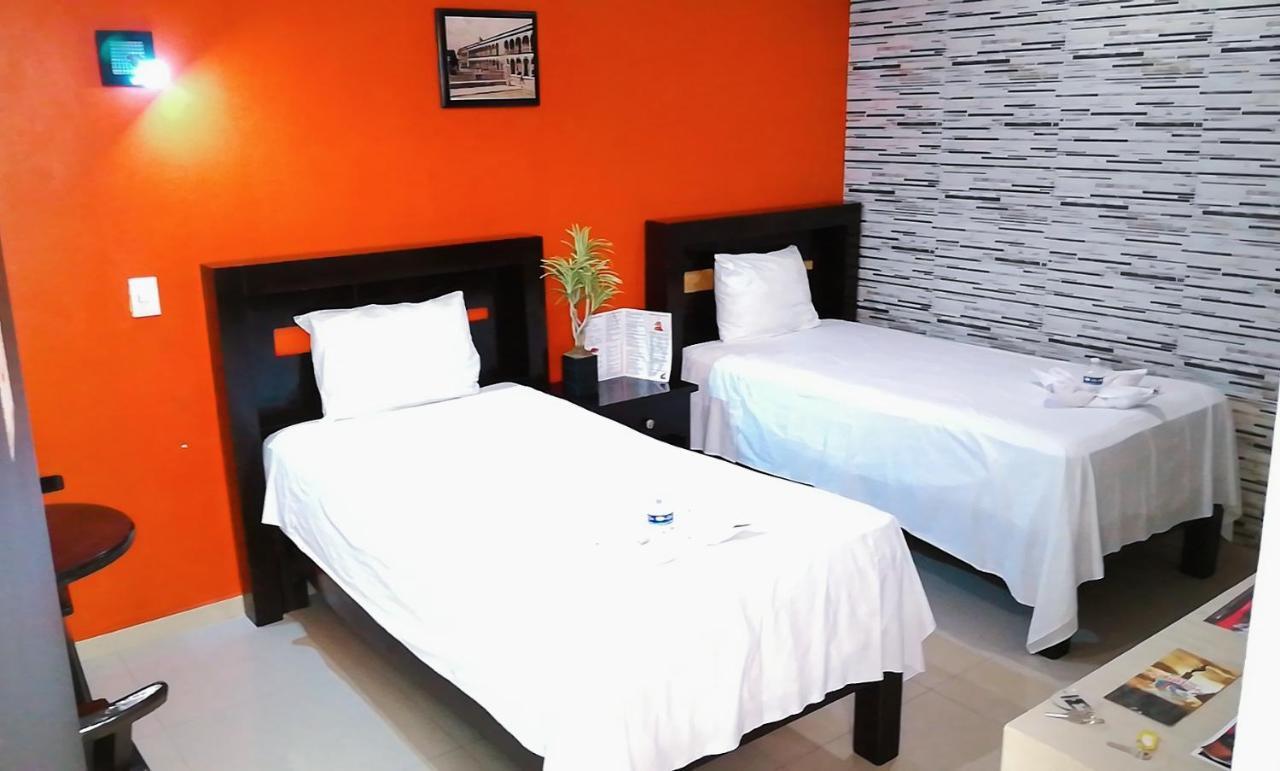 Hotel Catedral קמפצ'ה מראה חיצוני תמונה